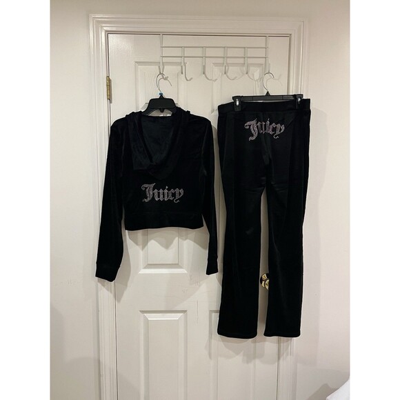 Juicy Couture Velour Tracksuit Liquorice with Pink Rhinestone Logo Size M NWT - Picture 1 of 8
